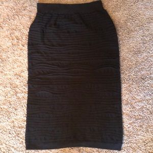 Elegant bandage midi black skirt